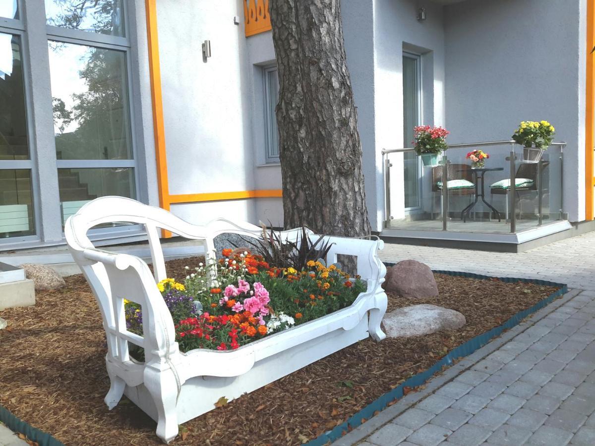 Villa Florance Apartments With Terraces & Parking Βέντσπιλς Εξωτερικό φωτογραφία