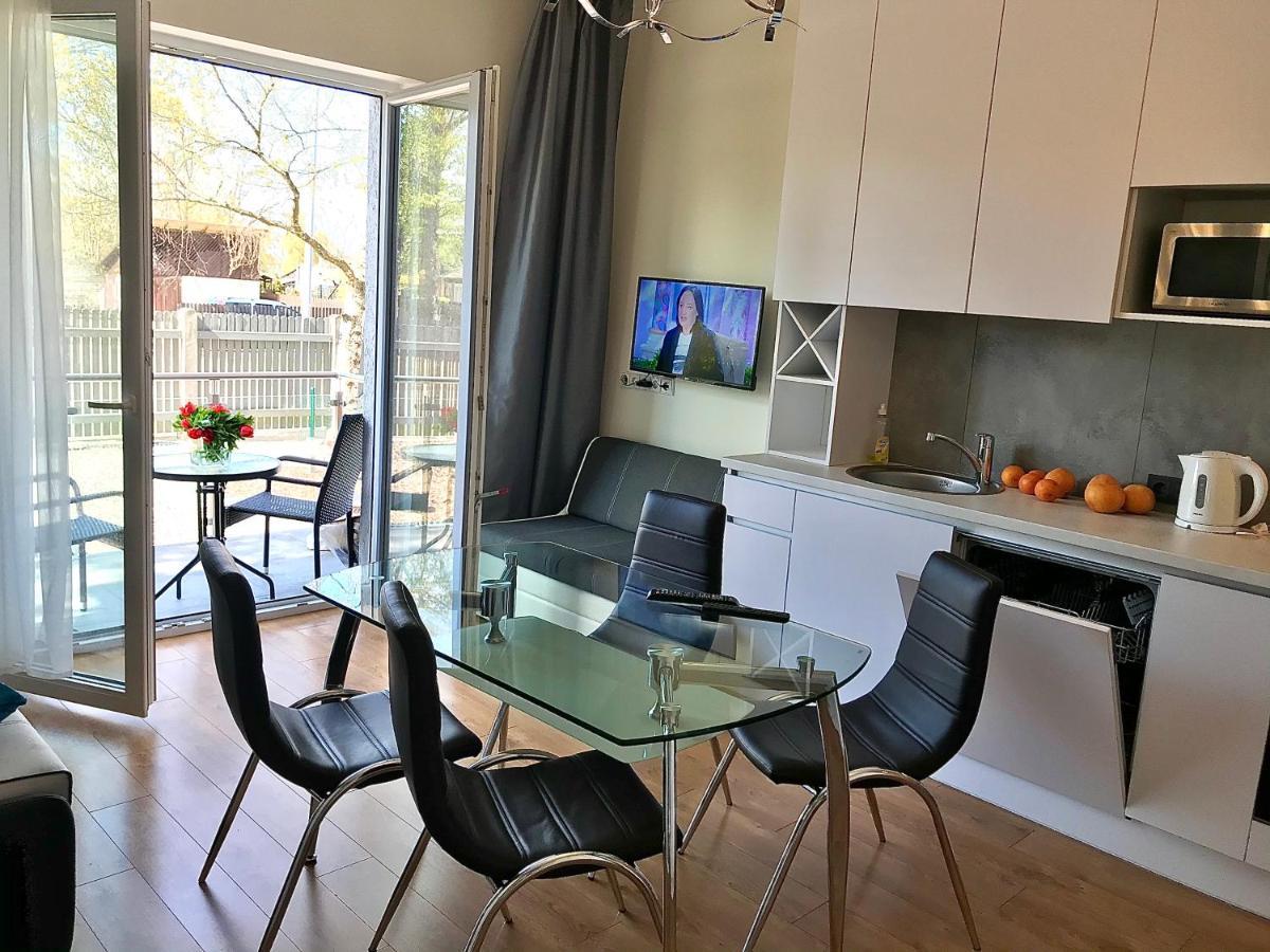 Villa Florance Apartments With Terraces & Parking Βέντσπιλς Εξωτερικό φωτογραφία